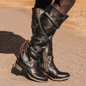 Freebird by Steven Cassius Boots in Black Size 9 EUC